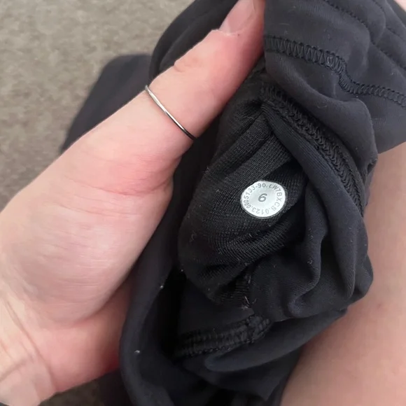 Lululemon shorts - Picture 6 of 6